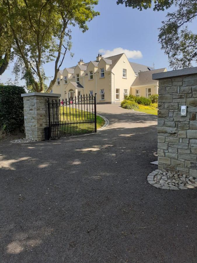 Bedroom No 3 Garden View Nobber Exterior foto
